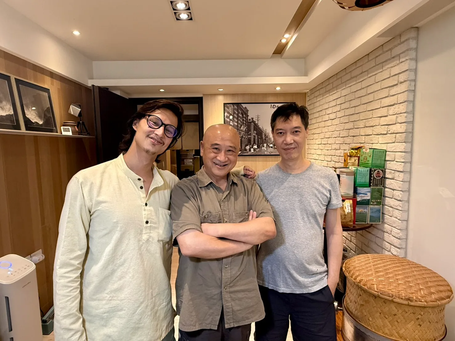 With the Daoist monk who introduced us to MoFan, in Beitou